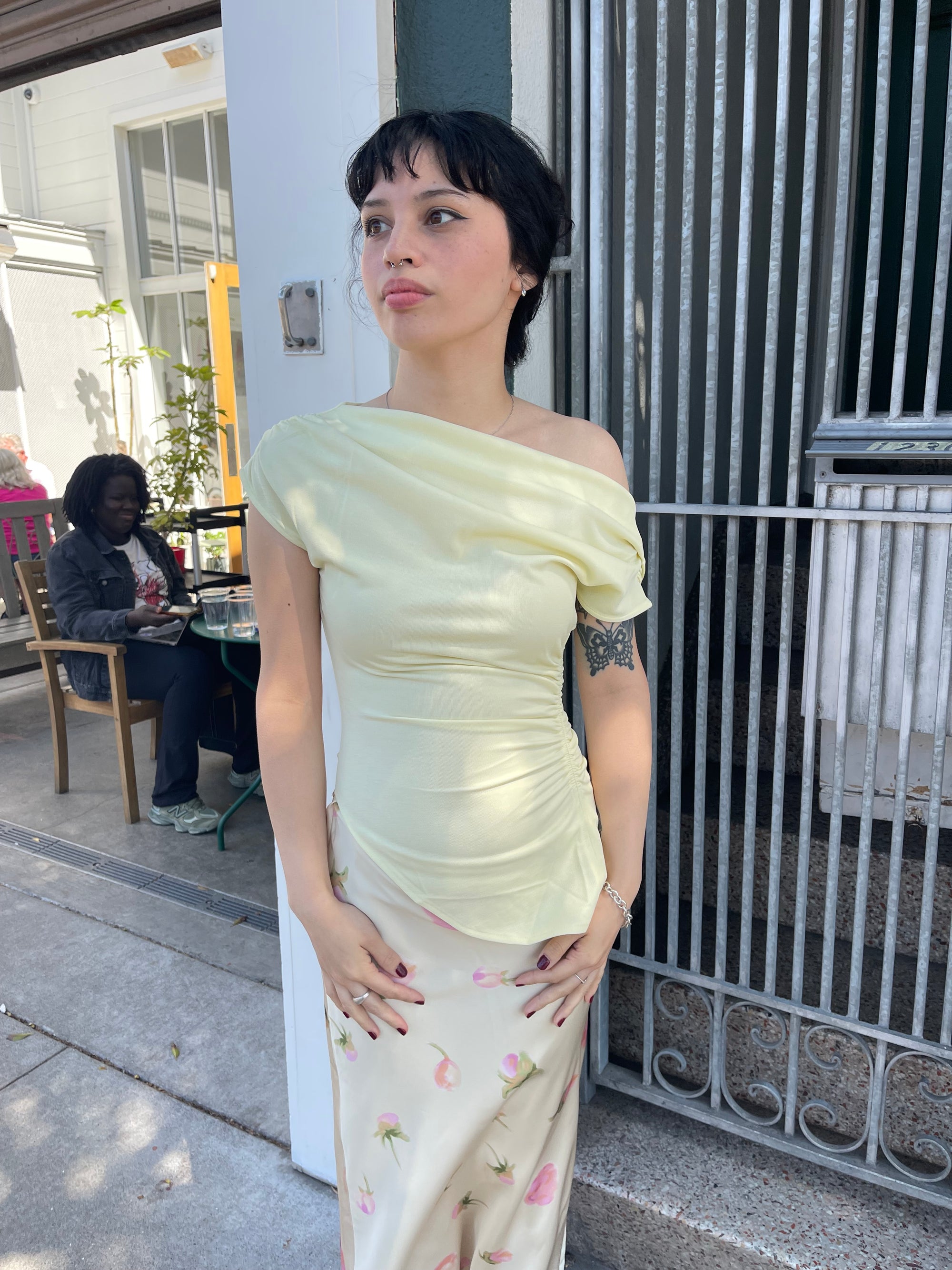 Asymmetrical Top, Eggnog