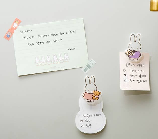 Miffy Deco Acrylic Magnet Clip, Miffy with Bear