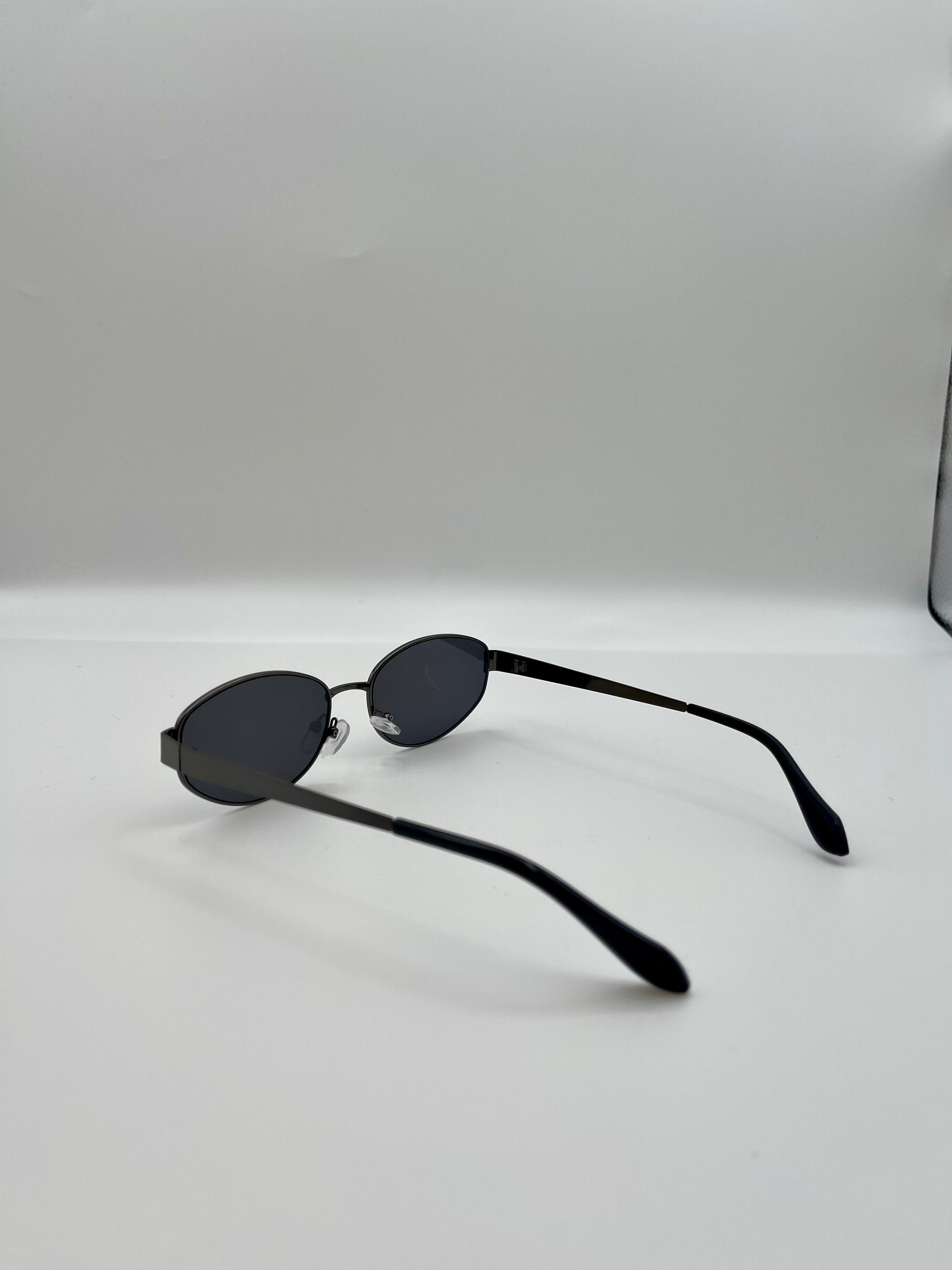 Oval Sunglasses, Metal Frame