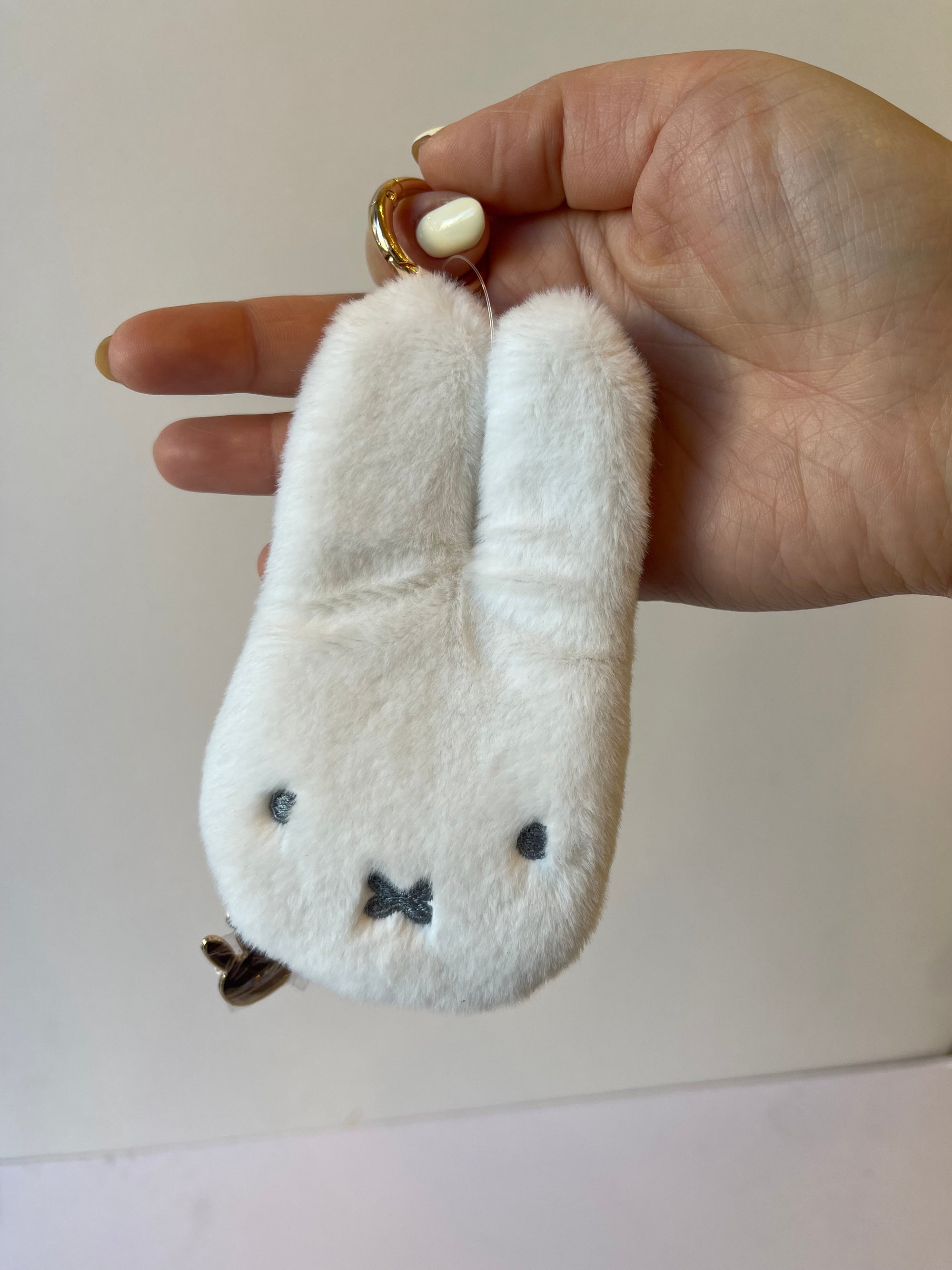Miffy Slim Pouch Keychain, White