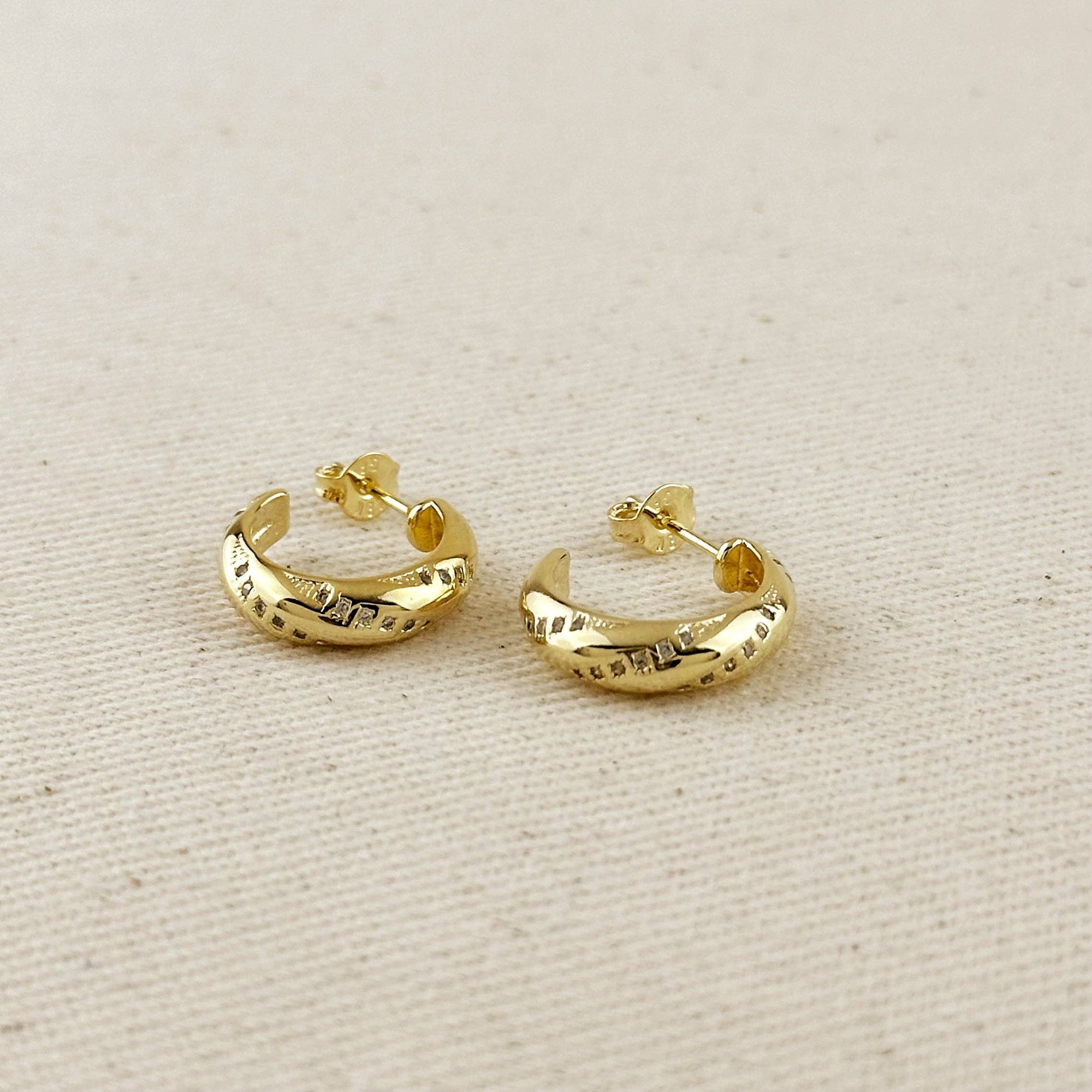 Ribbon Hoop Earring