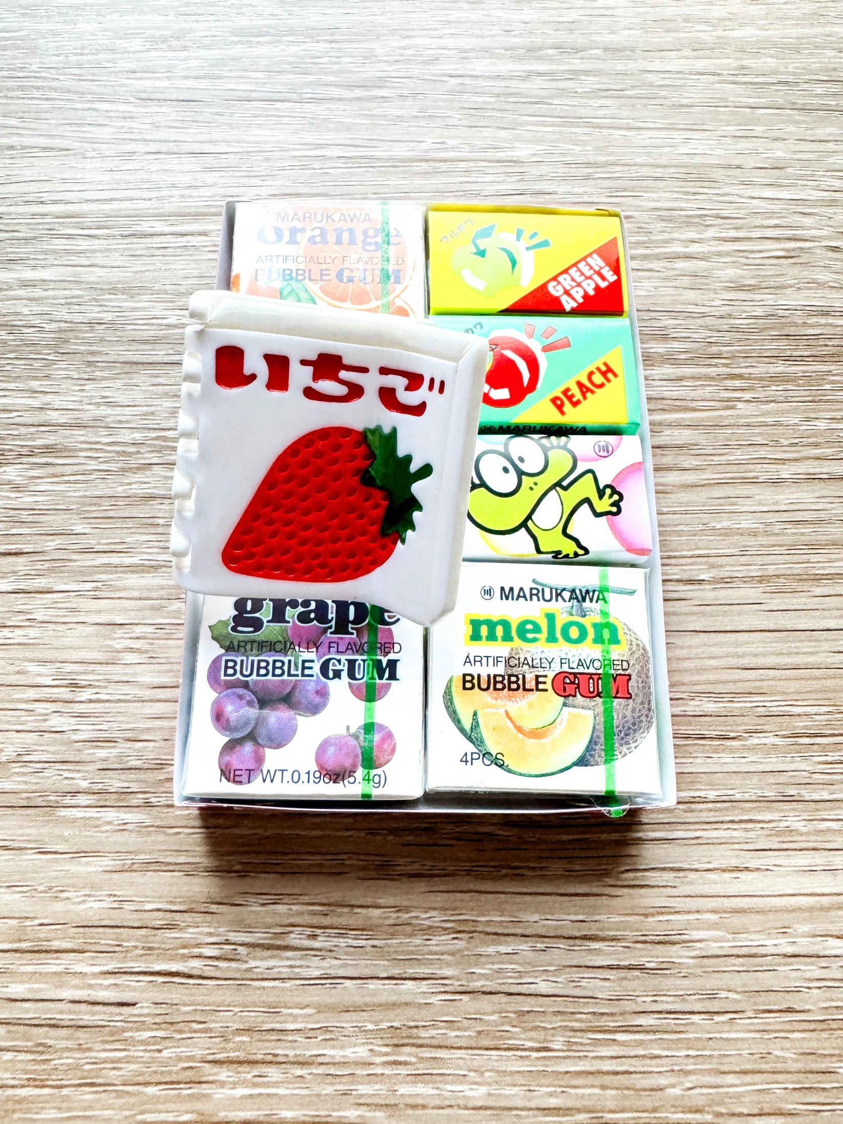 Ichigo Strawberry Gum Hair Claw