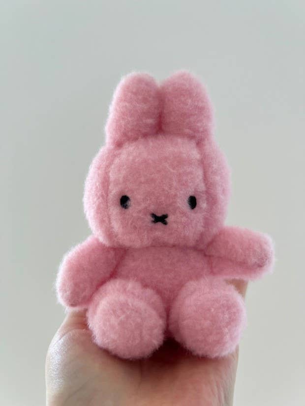 Fluffy Miffy Keychain, Pink