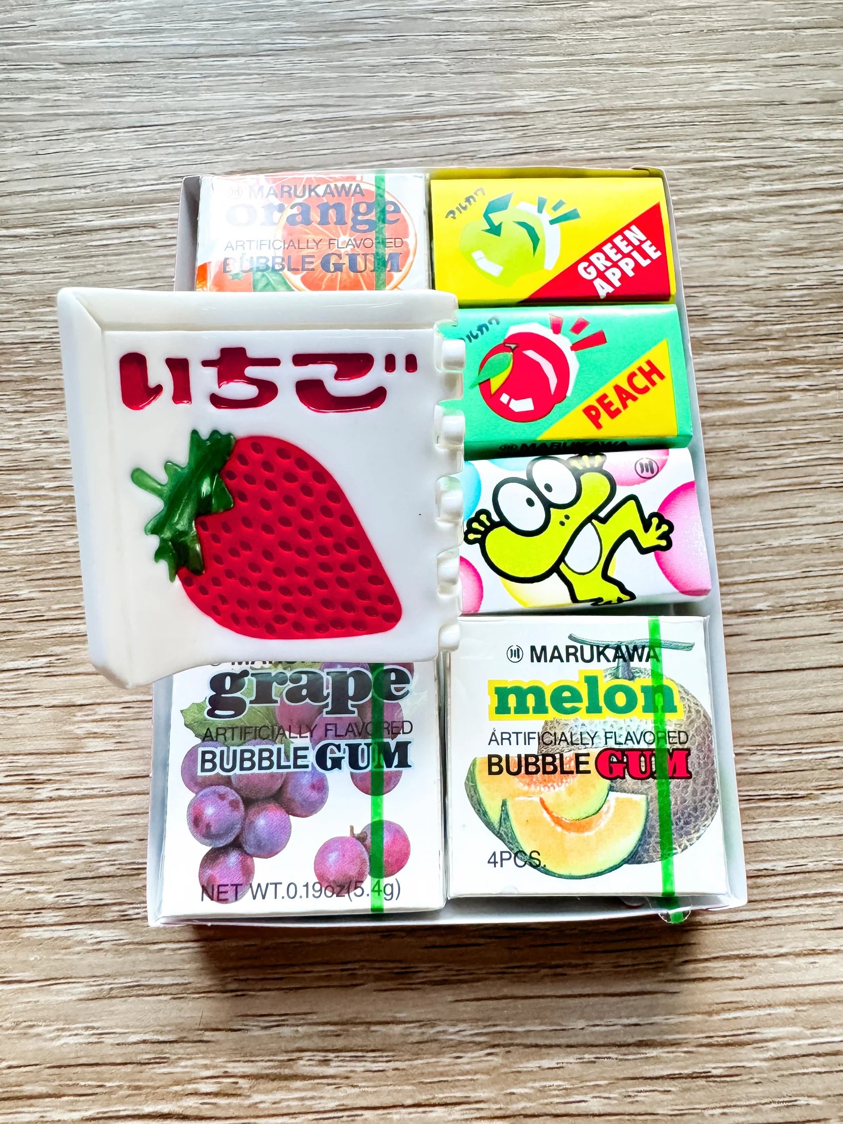Ichigo Strawberry Gum Hair Claw