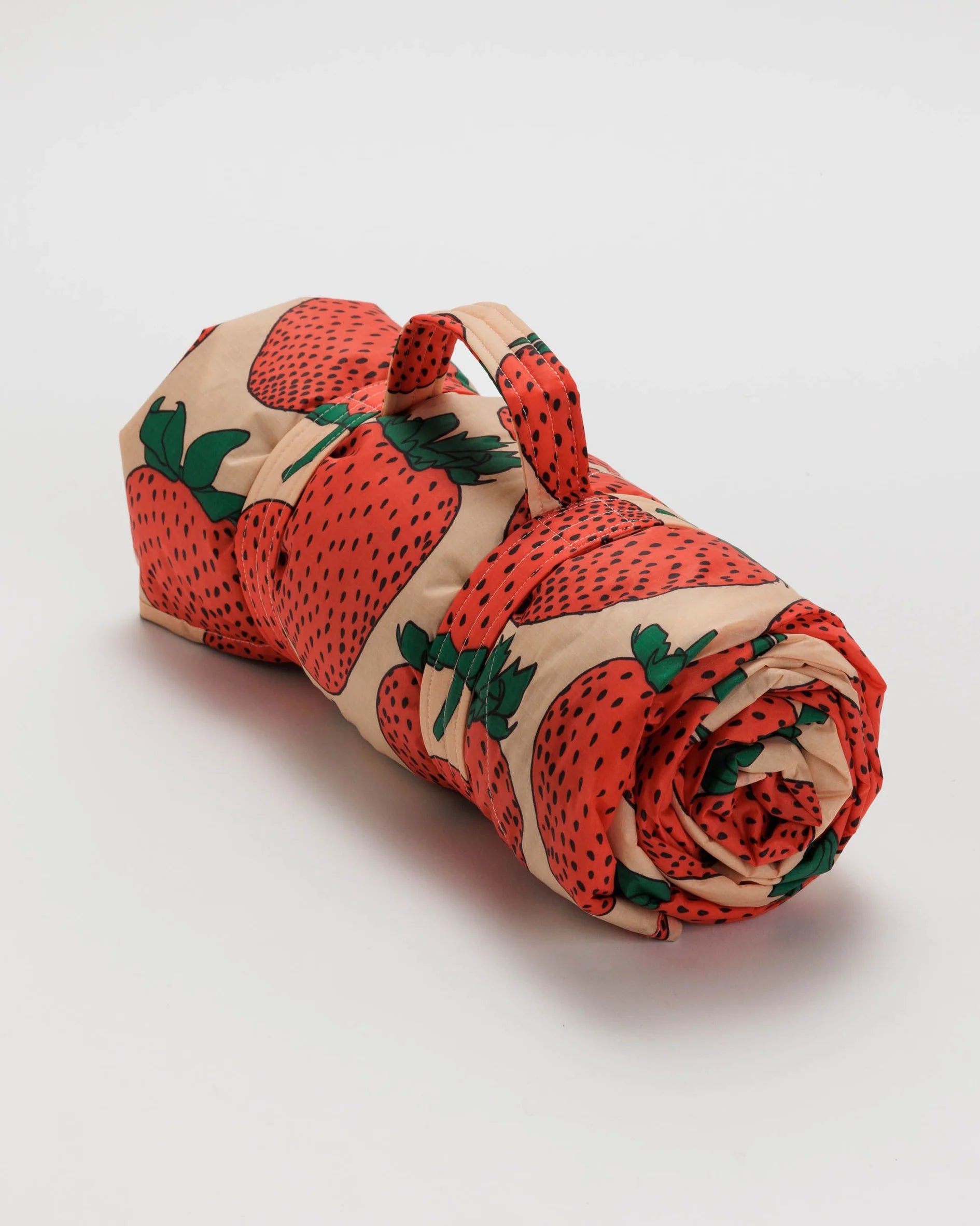 Puffy Picnic Blanket, Strawberry