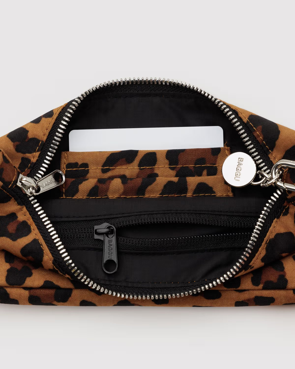 Nylon Pochette, Leopard