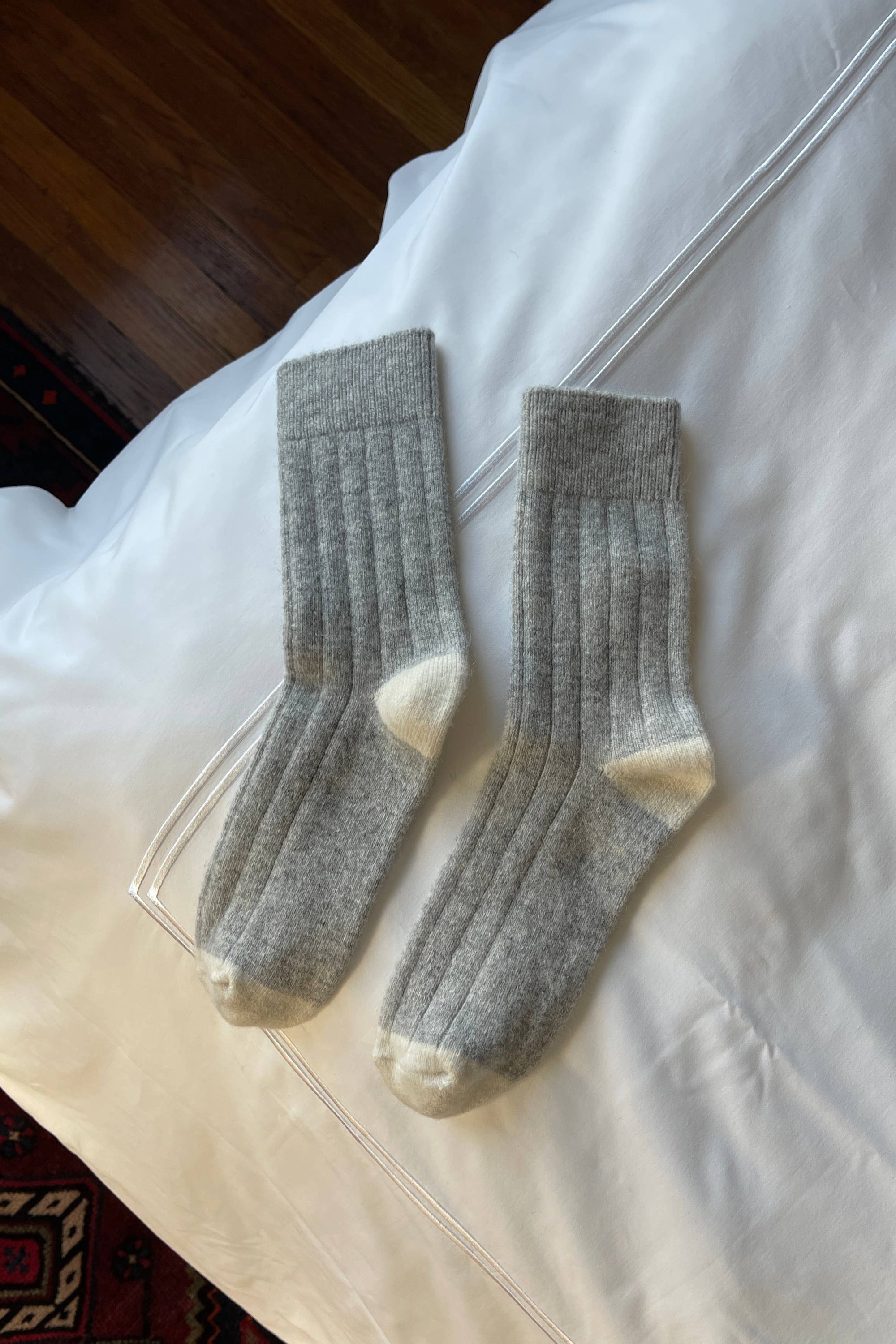 Classic Cashmere Socks, Grey Melange