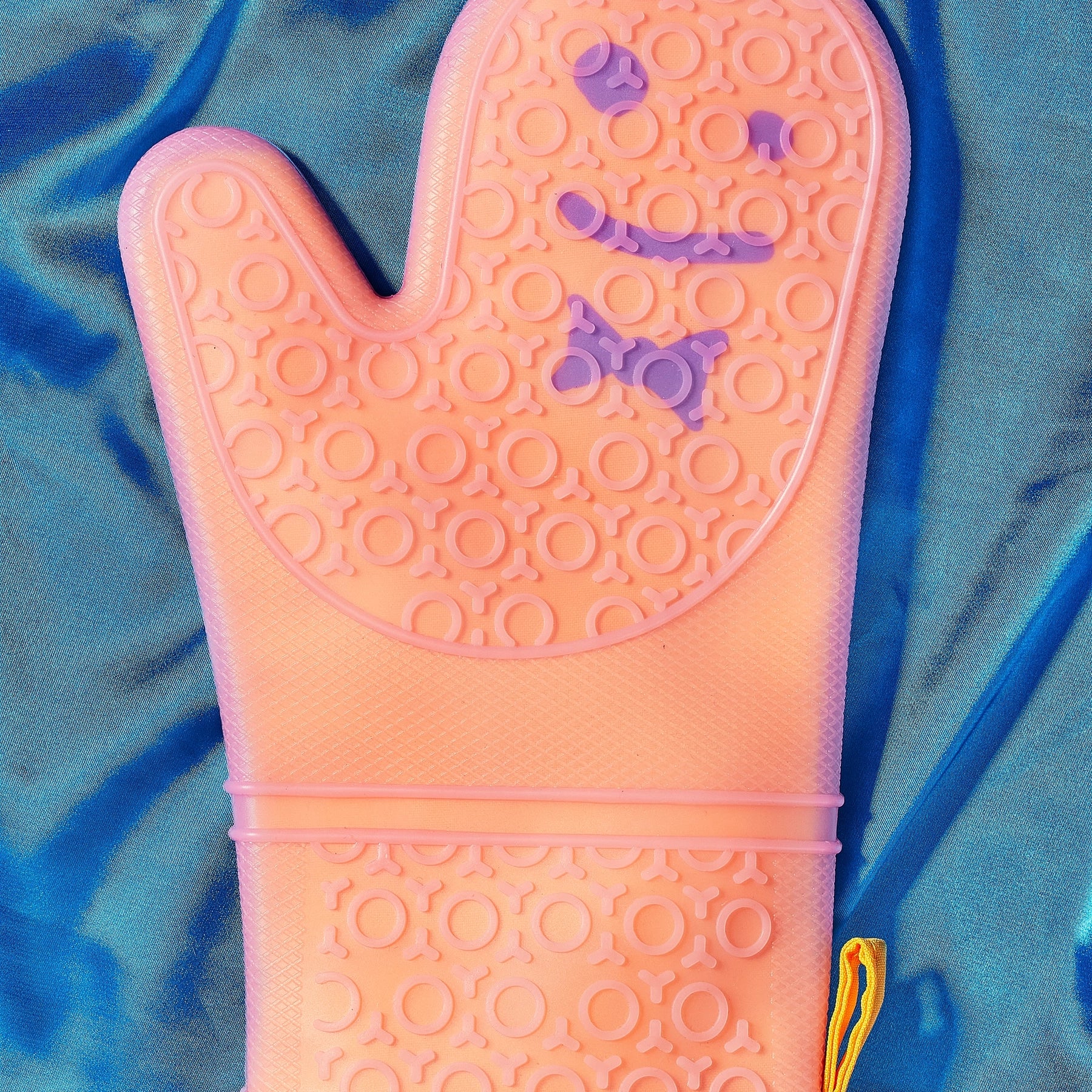 The Smile Oven Mitts, Set of 2
