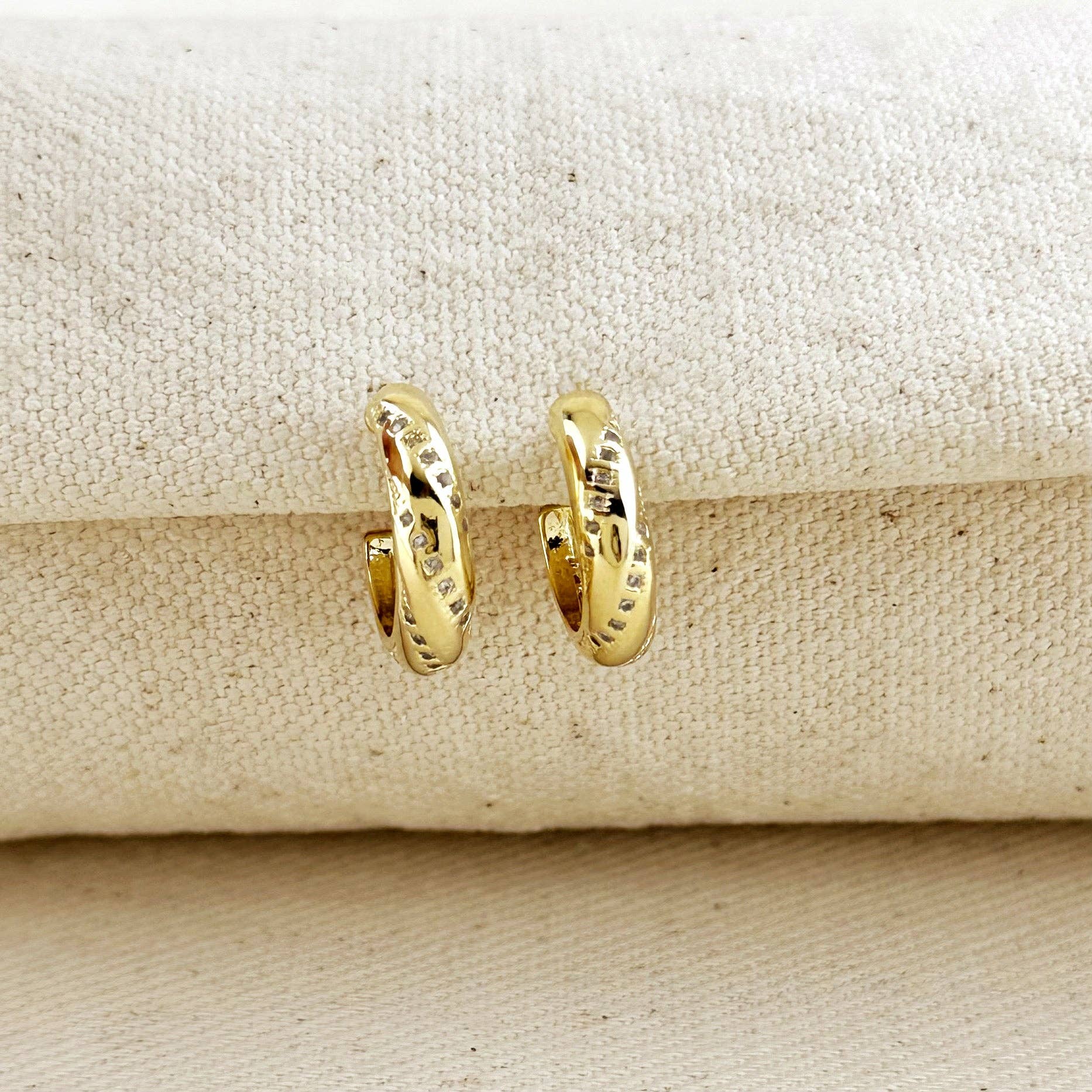 Ribbon Hoop Earring