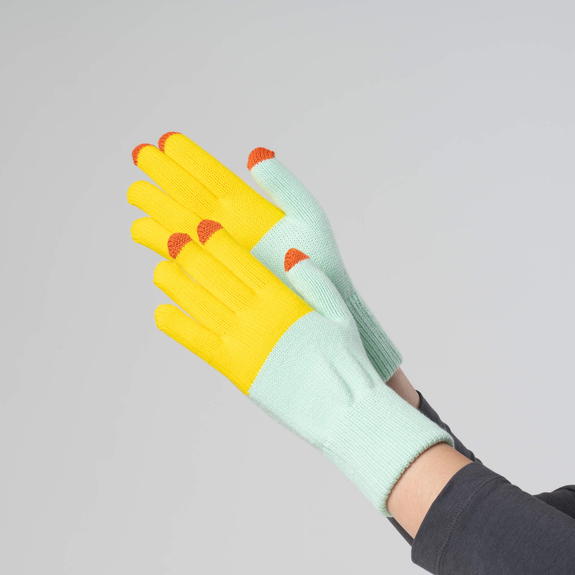 Colorblock Touchscreen Gloves, Jade Yellow