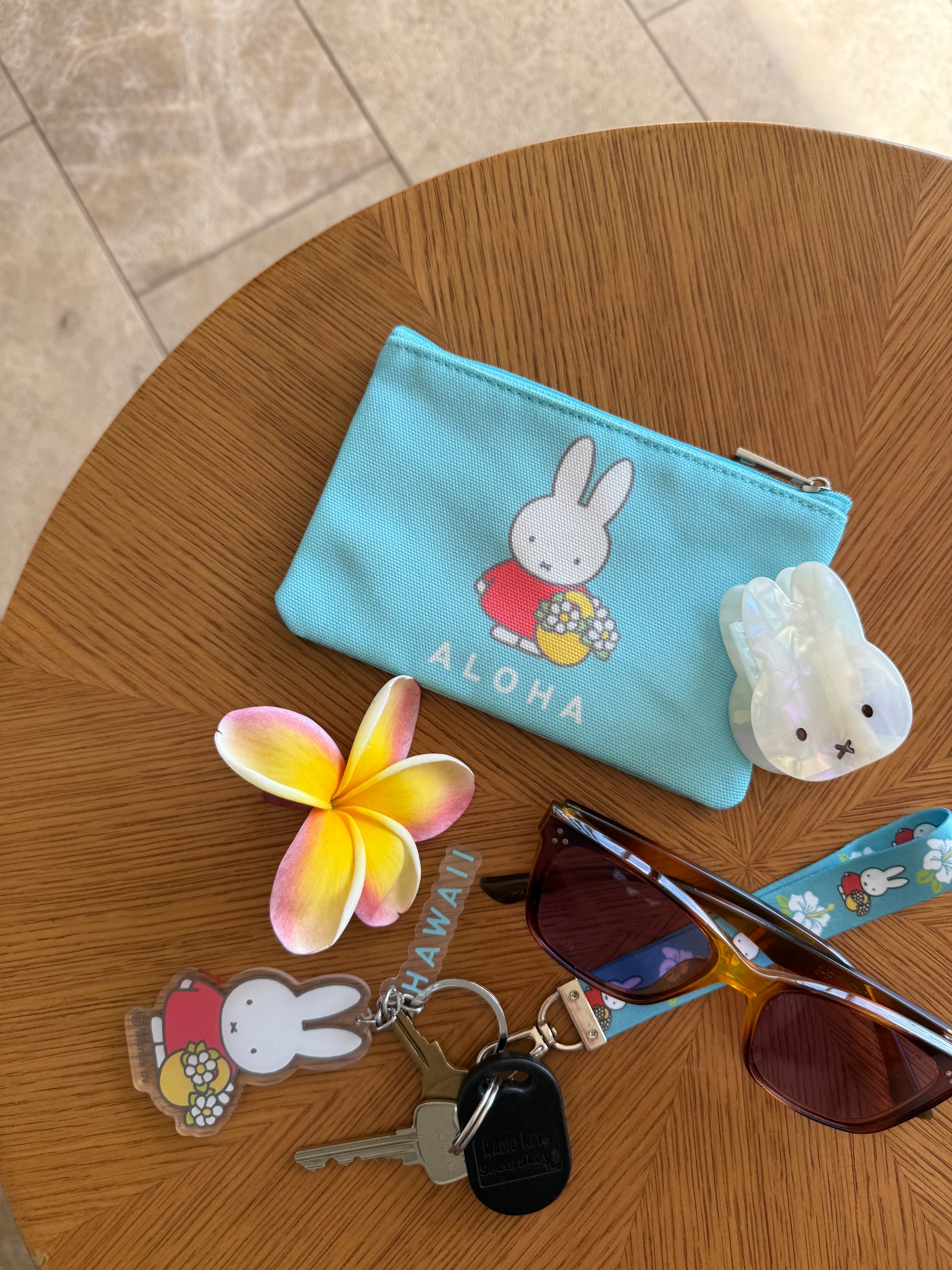 Miffy Spread Aloha Zip Pouches