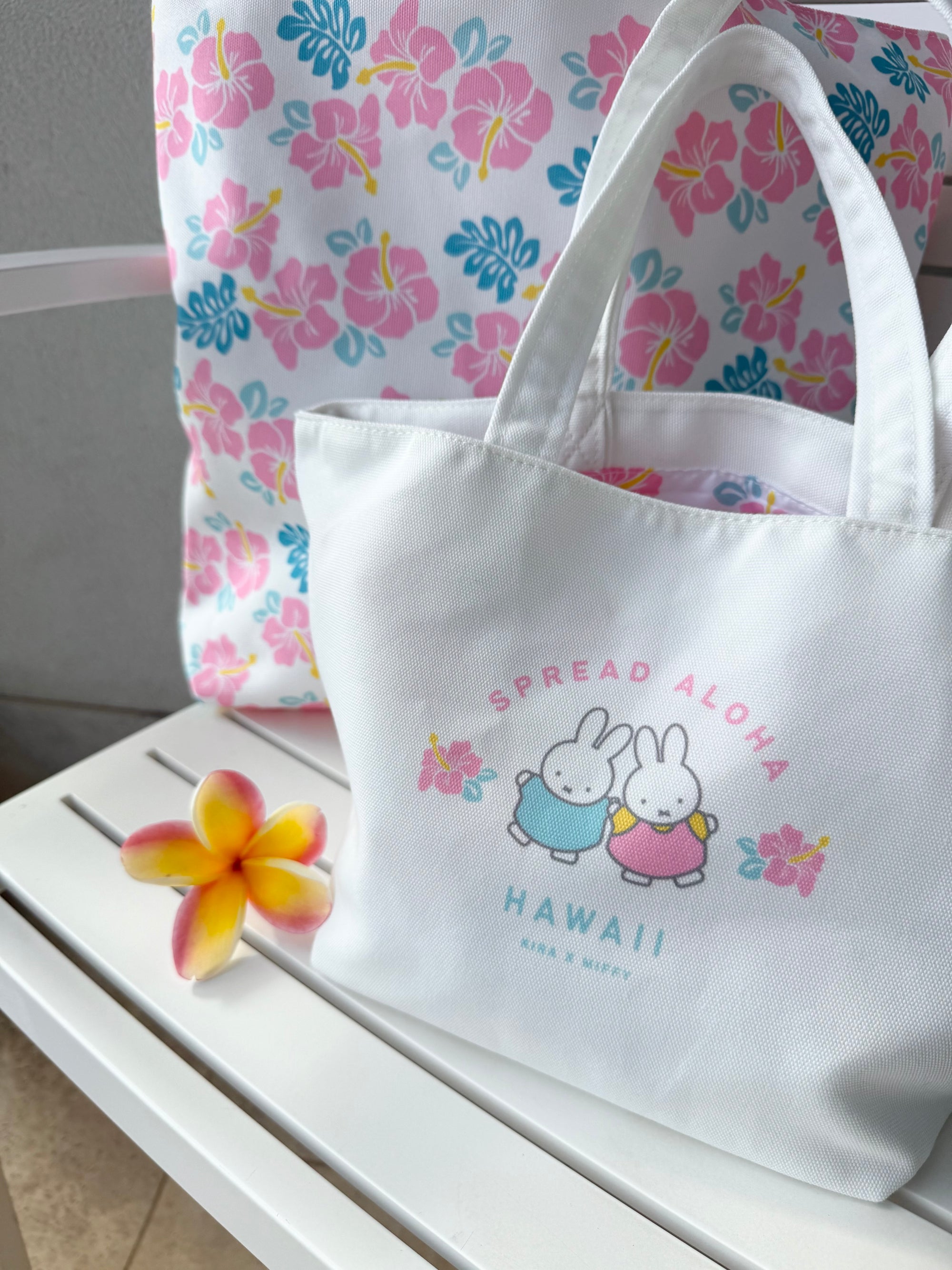 Miffy Spread Aloha Small Tote Bag