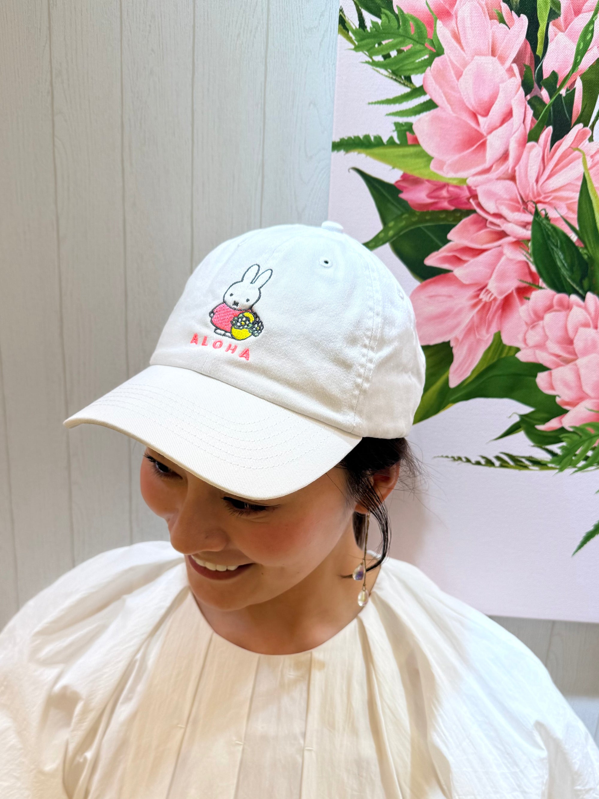 Miffy Aloha Flower Basket Cap, White
