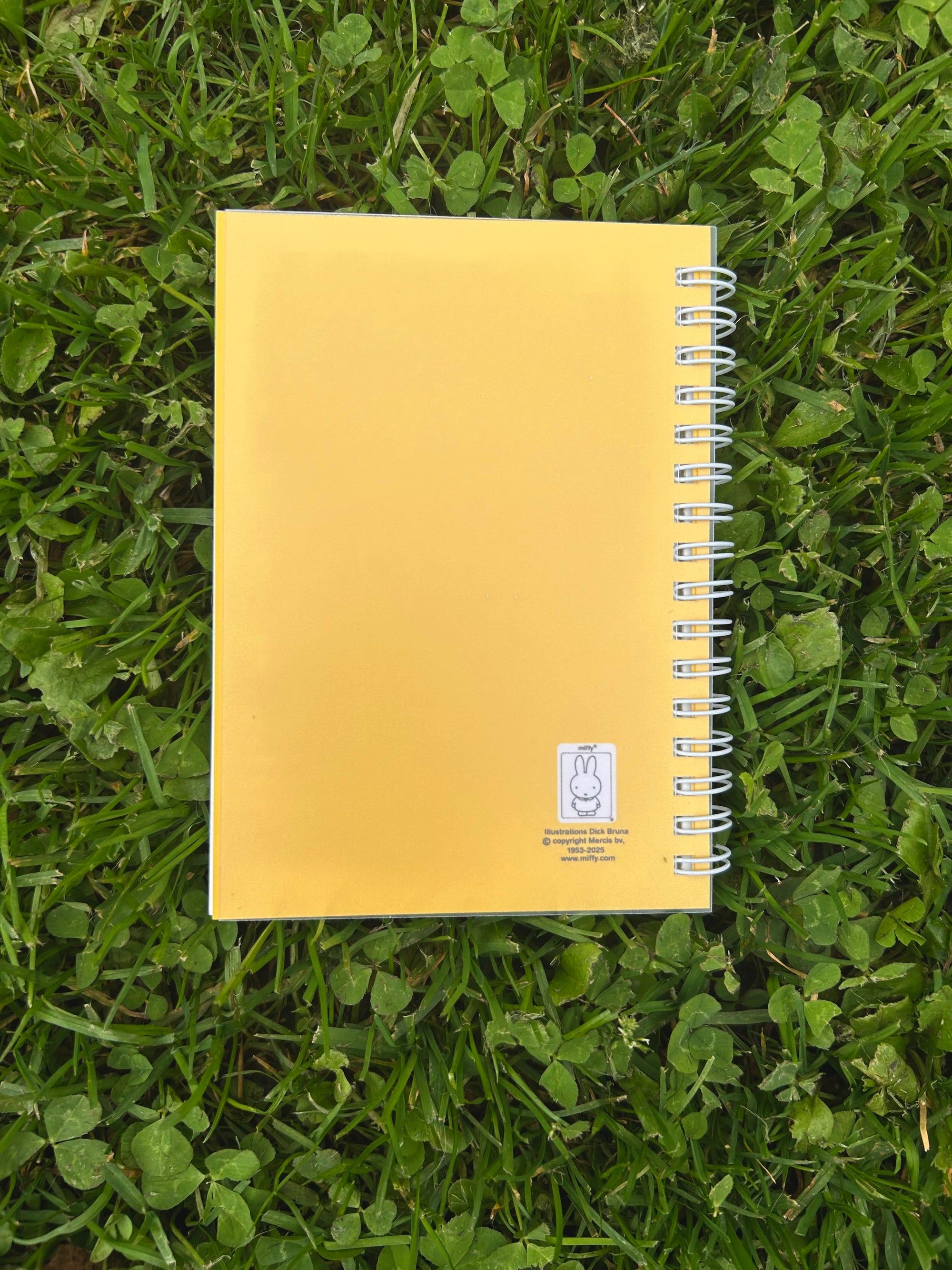 Miffy SF Trolley Pocket Notebook