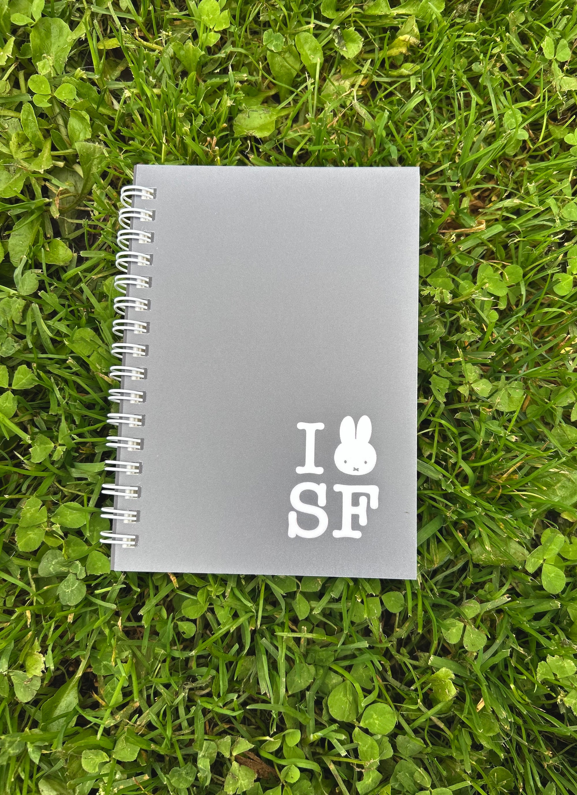 I Miffy SF Graphic Pocket Notebook, Black