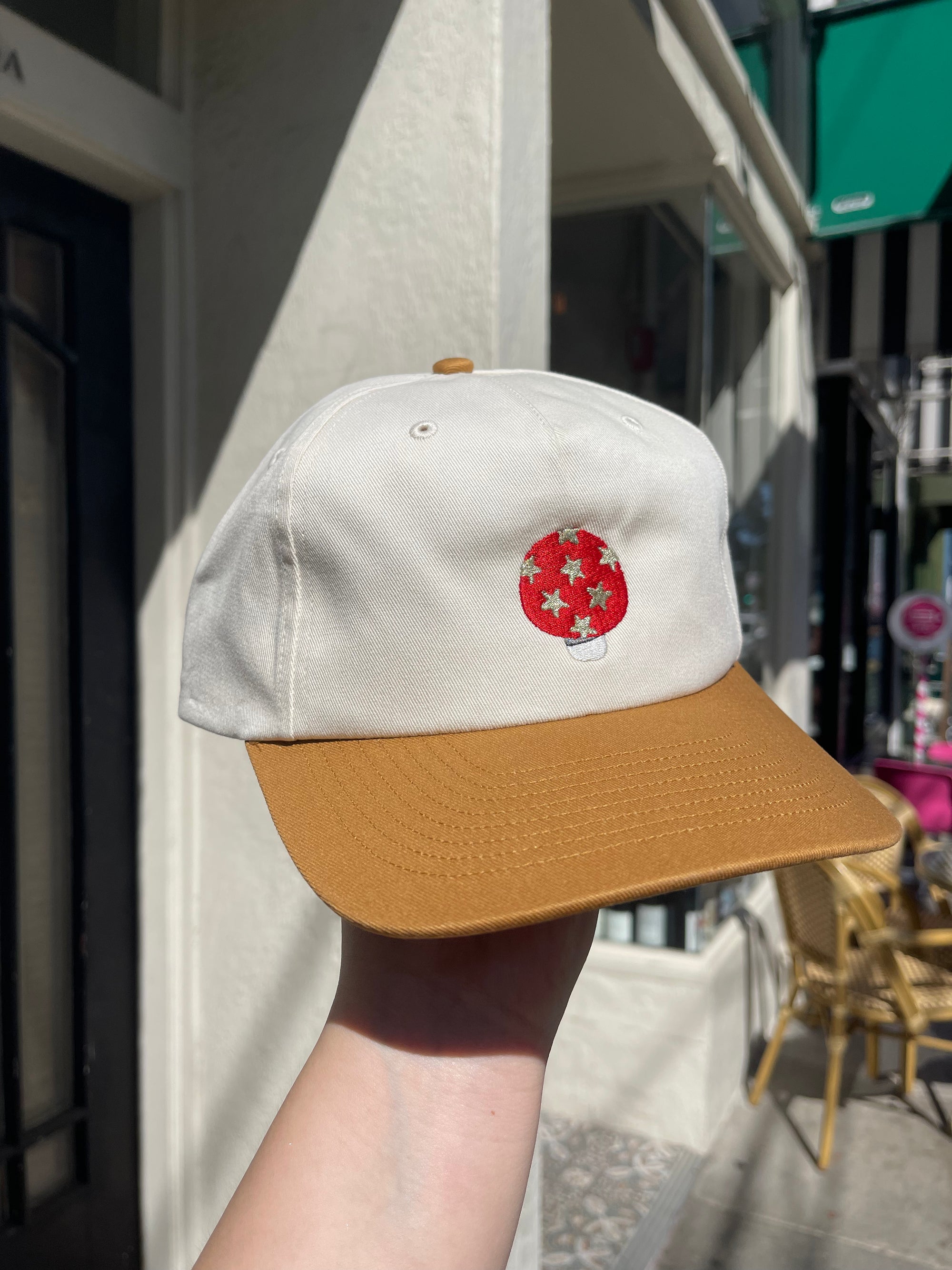 Mushroom Snapback Cap, Cream/Wheat