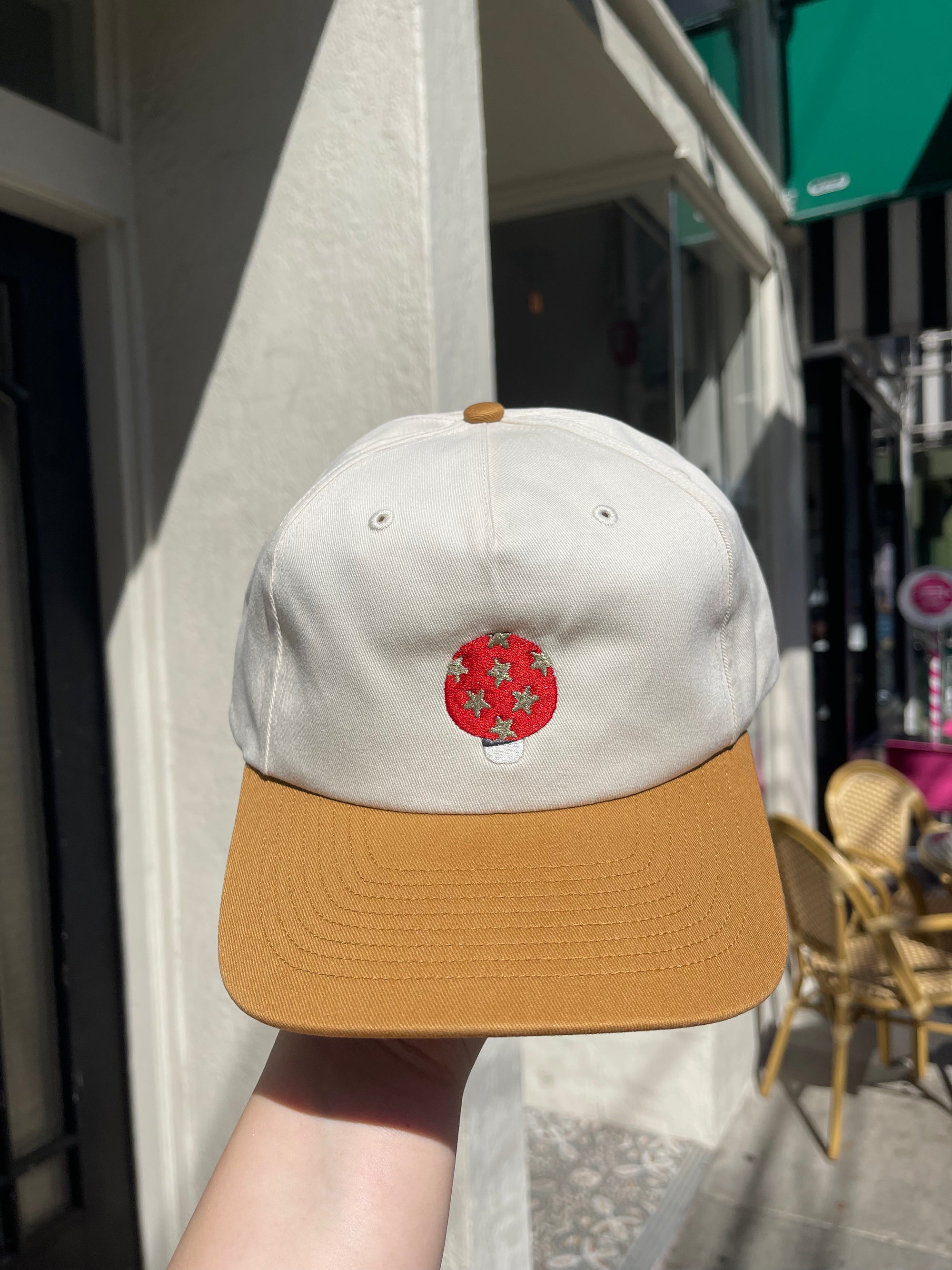 Mushroom Snapback Cap, Cream/Wheat
