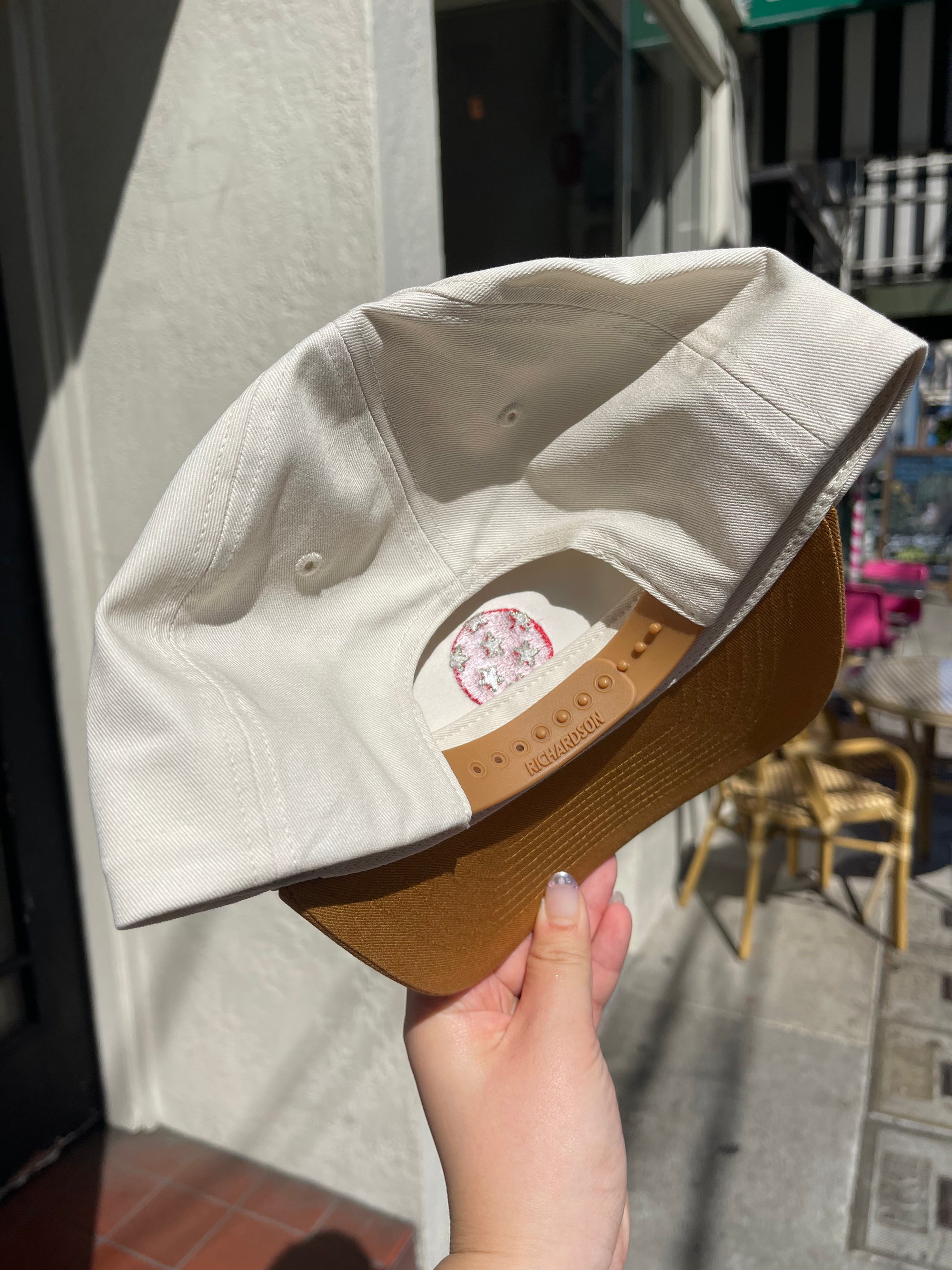 Mushroom Snapback Cap, Cream/Wheat