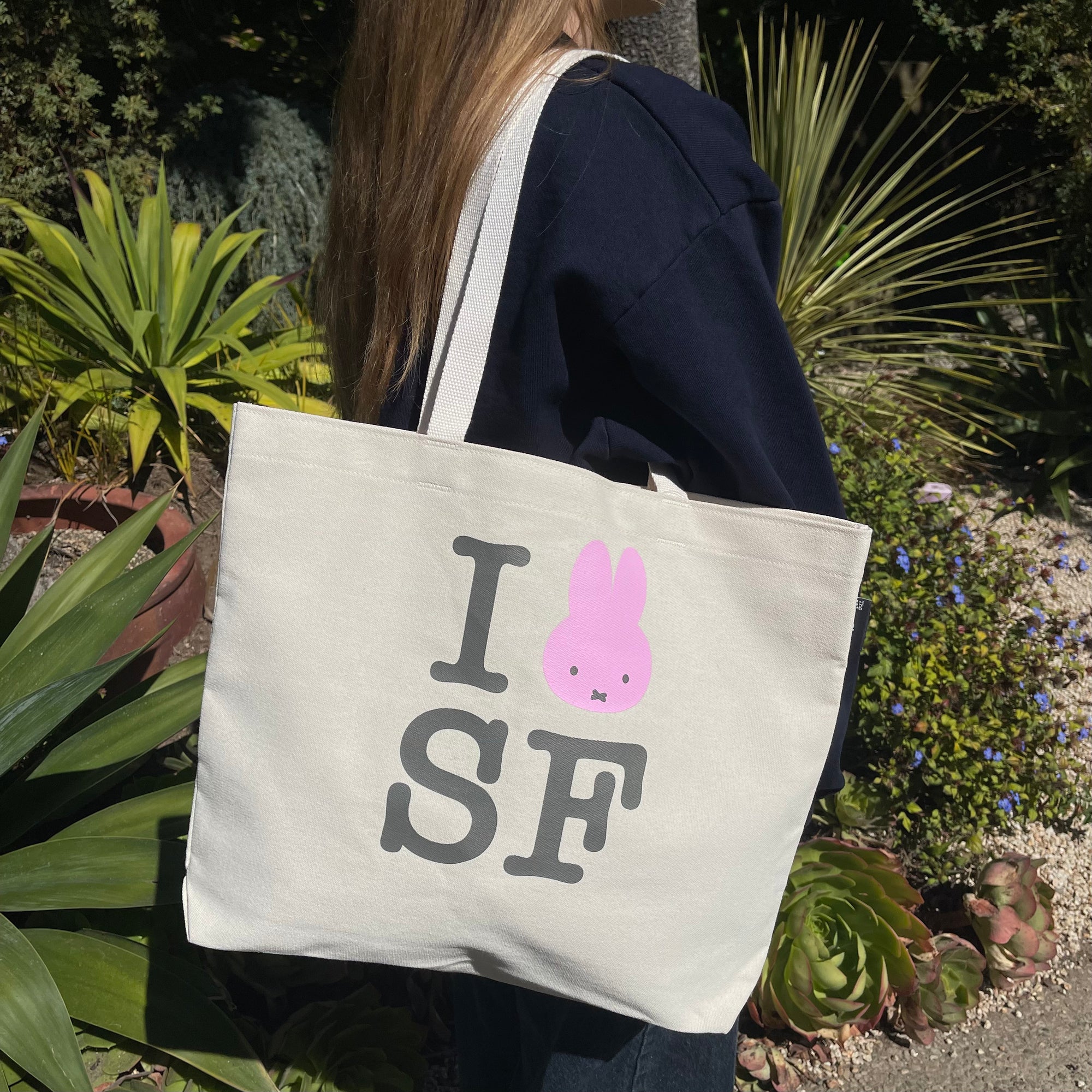 I Miffy SF Canvas Tote, Natural & Pink