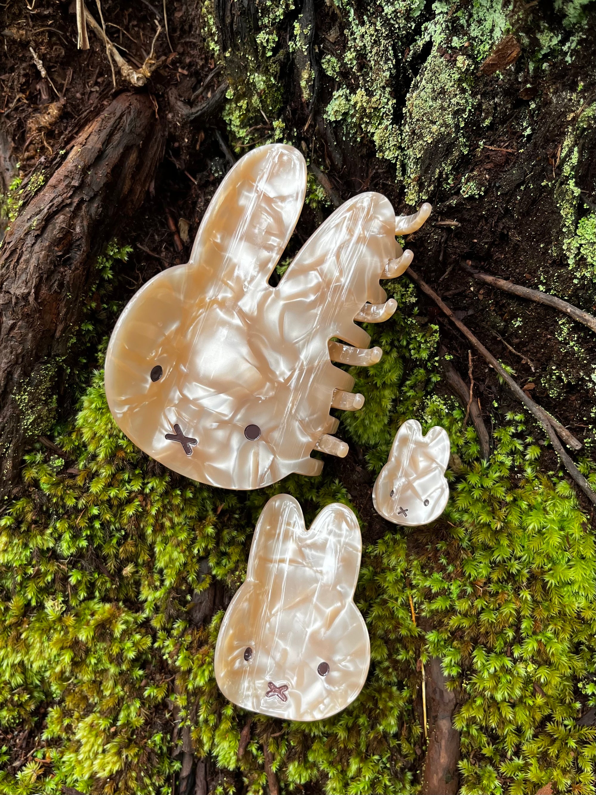 Miffy Pearlized Hair Claw, XL, Brown