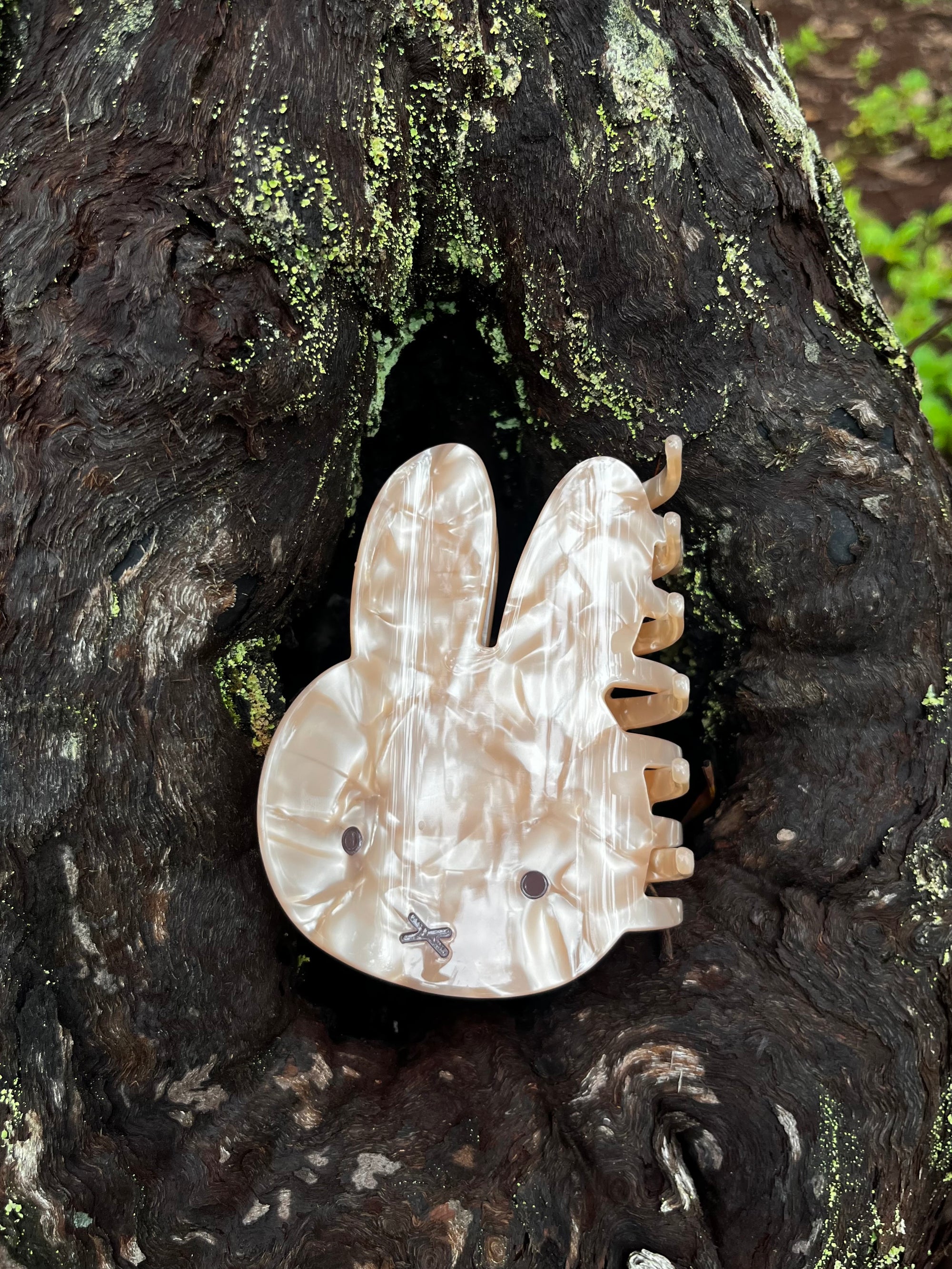 Miffy Pearlized Hair Claw, XL, Brown