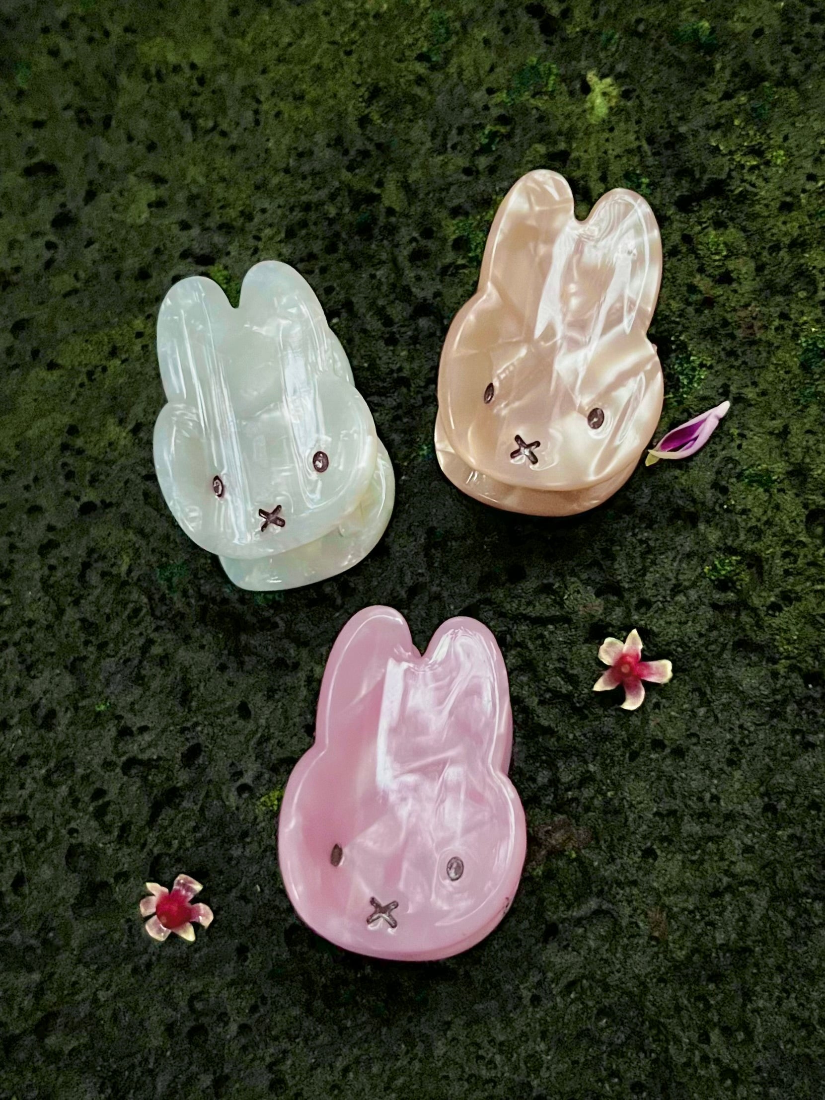 Miffy Pearlized Hair Claw, Mini, Brown