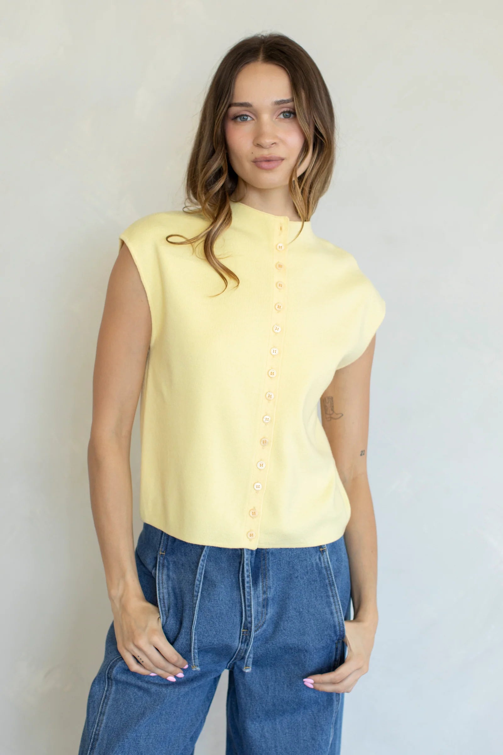 Short Sleeve Mockneck Cardigan, Lemon