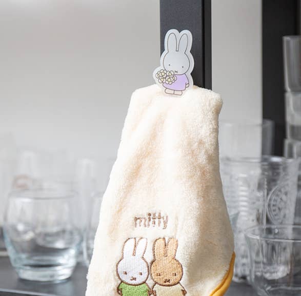Miffy Deco Acrylic Magnet Clip, Miffy with Bear