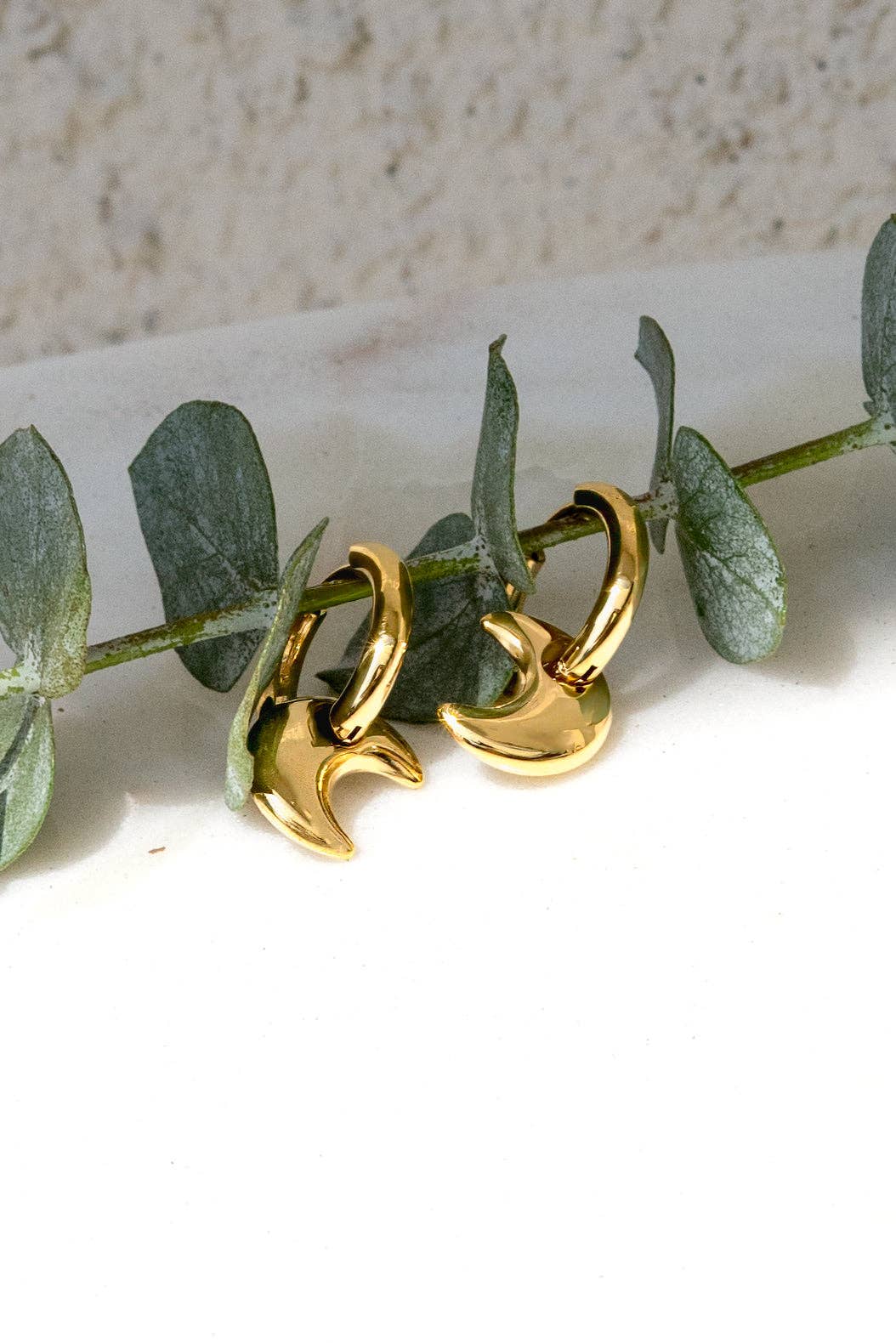 Luna Hoops, Gold