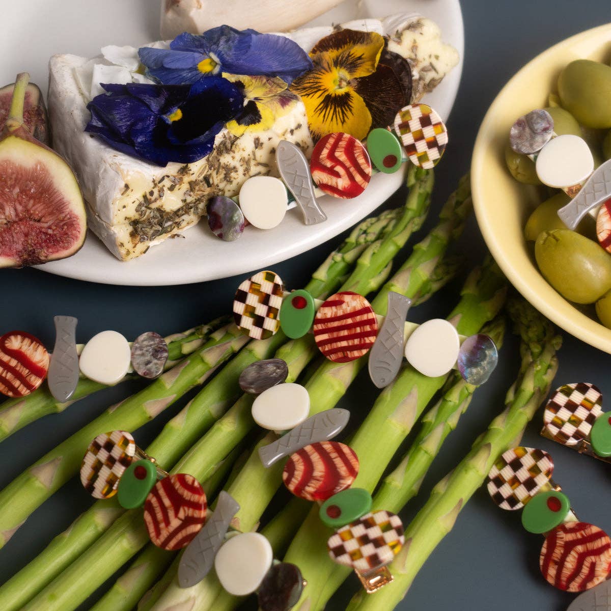 Hors D’oeuvre Alligator Hair Clip