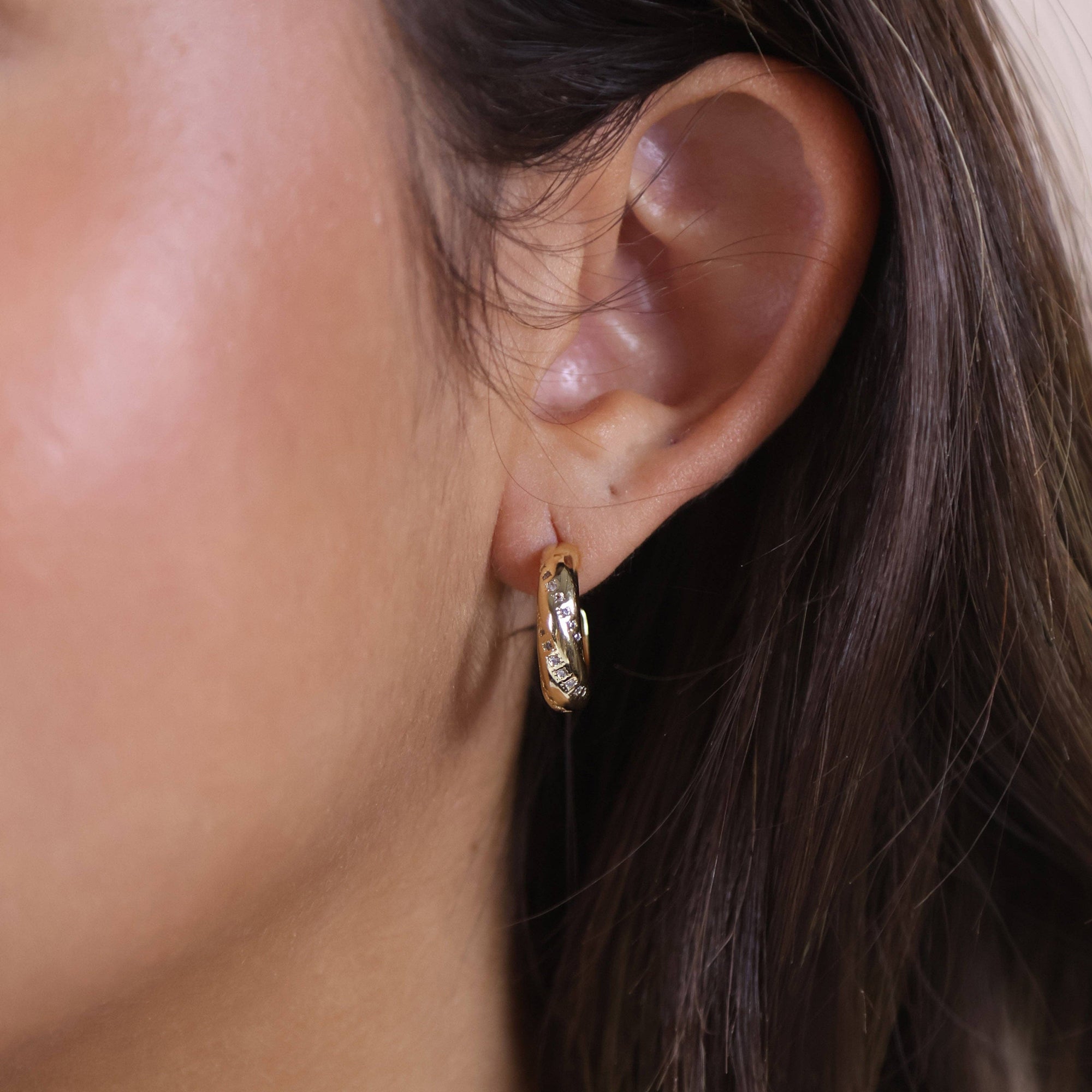 Ribbon Hoop Earring