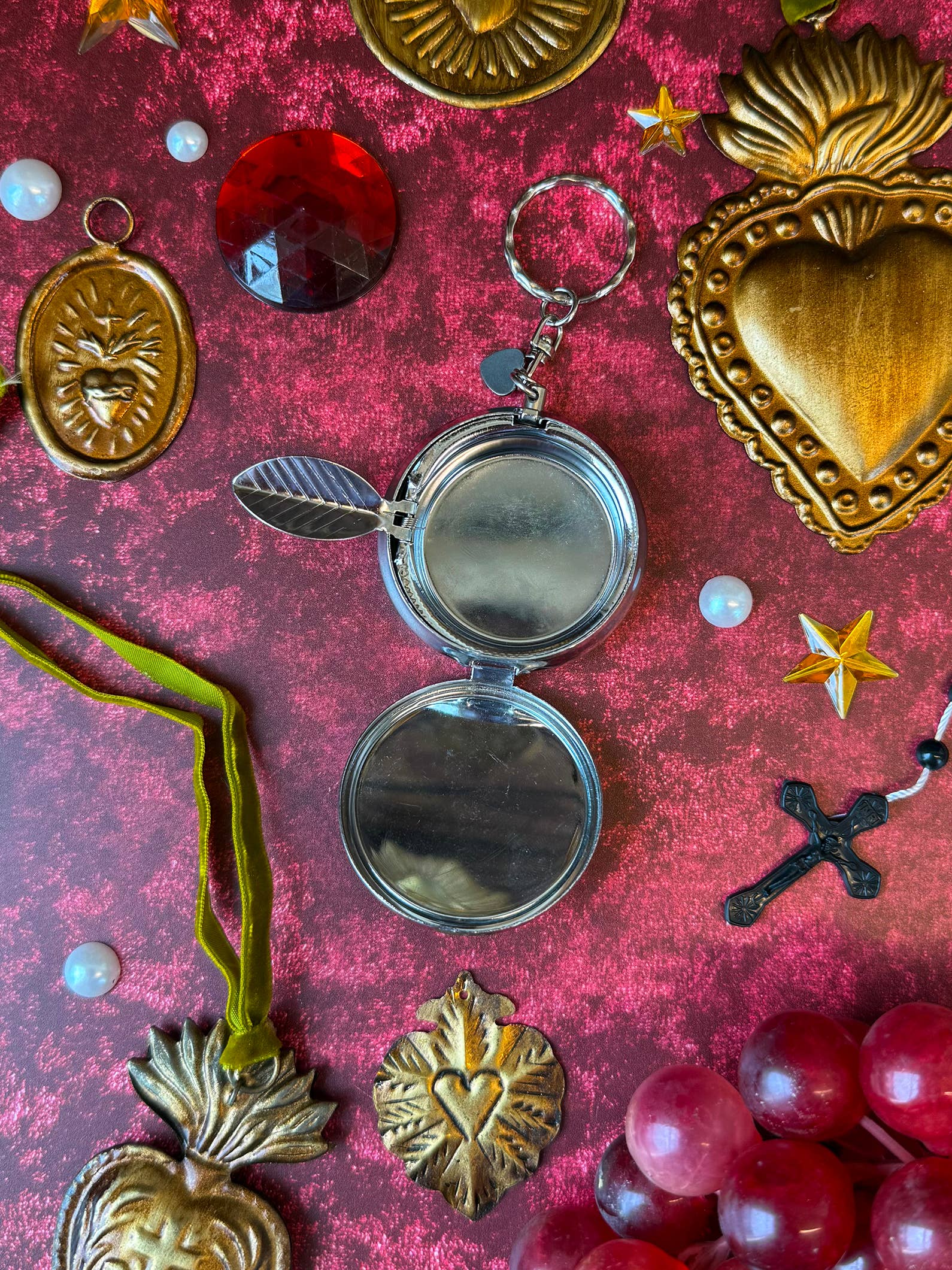 Cherub Ash Tray Keychain