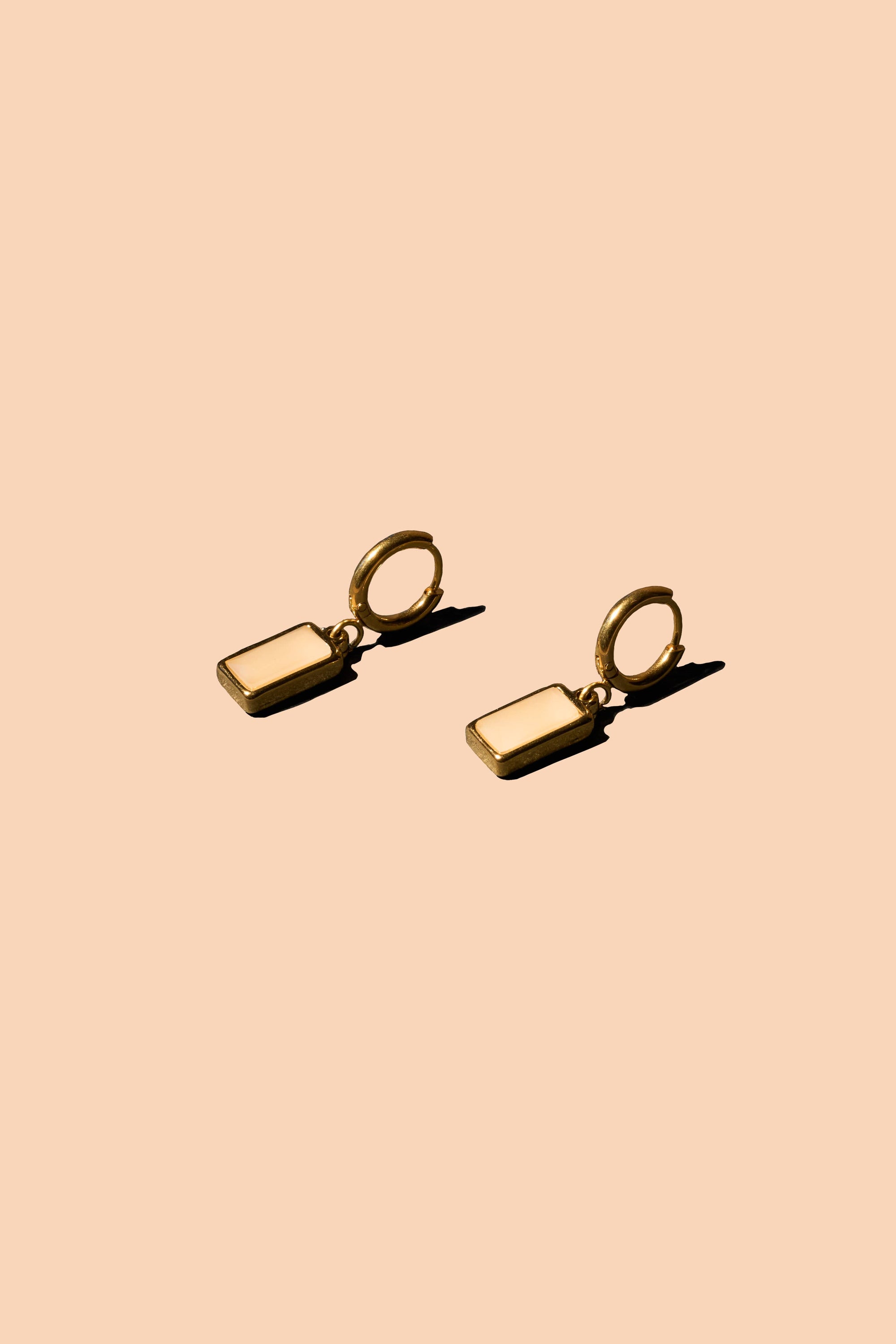 Vanessa Hoops, Peridot