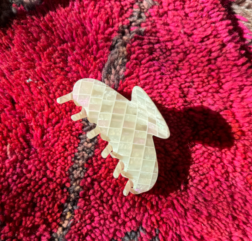 Iridescent Pearl Hair Claw