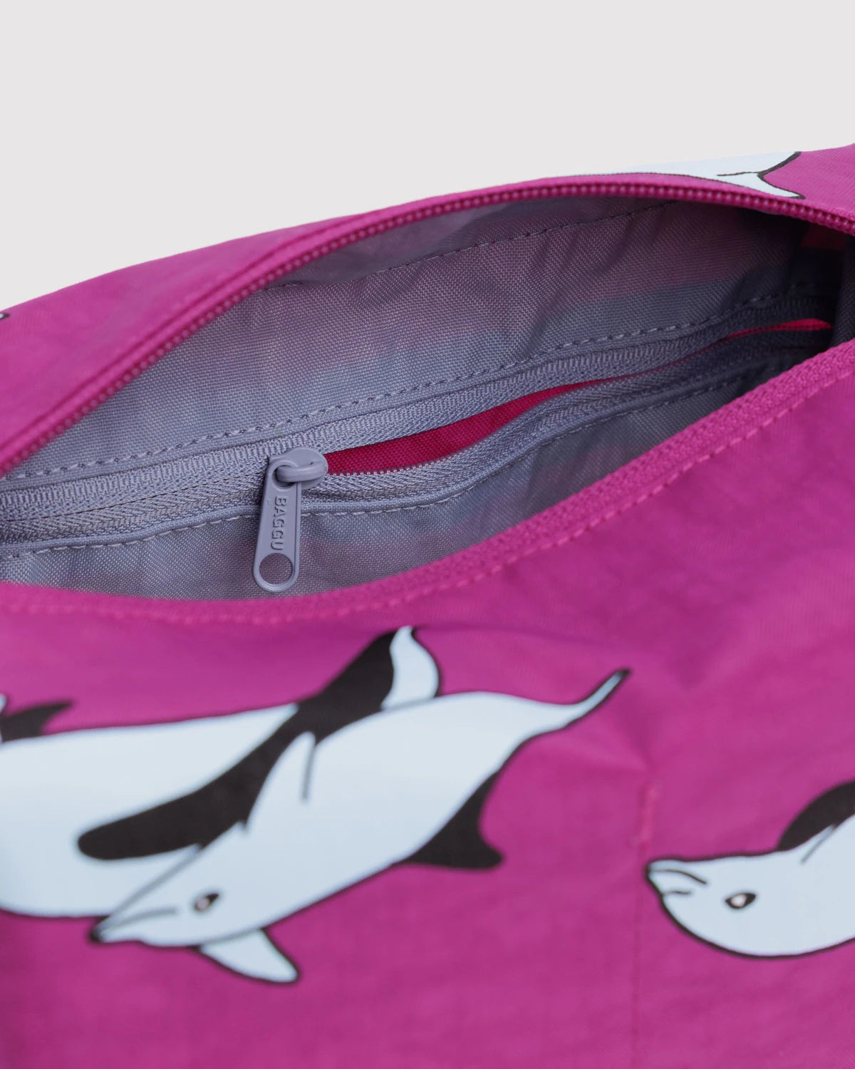Dopp Kit, Dolphins