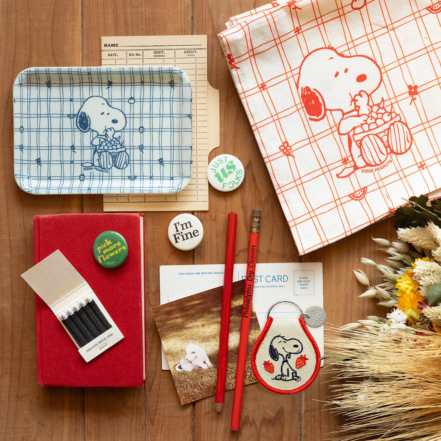 Snoopy Cherry Basket Vintage-Style Tray