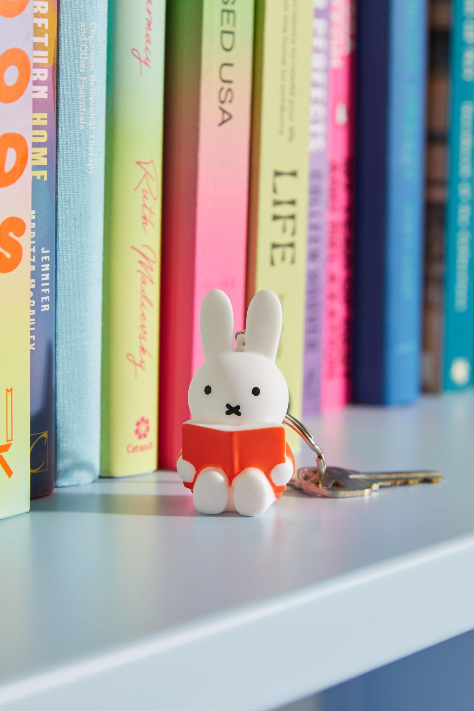 Miffy Keychain, Read Red