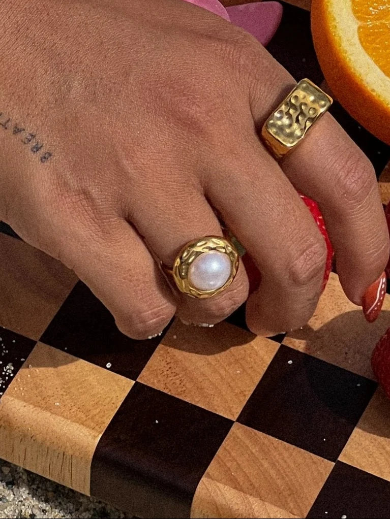 Emerita Ring, Gold